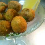 - Fritto di olive ripiene alla campagnola -