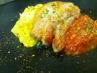 - Petit sale a la piperade et oeufs brouilles -