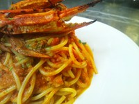 - Linguine al ragu di granchi -