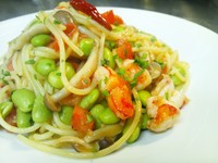 軽いジェノベーゼトマトソース風味
- Spaghetti gamberi e edamame pomodoro verace al pesto genovese - 