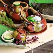 たら白子ポン酢・・・・・・・・・・・・・・・&yen;760
たら白子の茶碗蒸し・・・・・・・・・・・・・&yen;780
たら白子の七味焼き・・・・・・・・・・・・・&yen;460
子持ち昆布・・・・・・・・・・・・・・・・・&yen;690
からすみ茶そば・・・・・・・・・・・・・・・&yen;580
すっぽんの土瓶蒸し・・・・・・・・・・・・・&yen;880