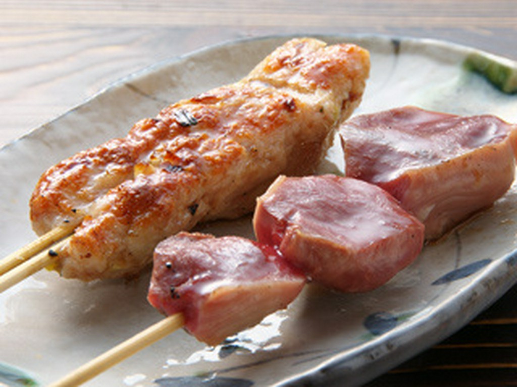 つくね・砂ズリ（各それぞれ150円）