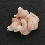 濃厚な味の牛シロ。秘伝の自家製ピリ辛だれでどうぞ！