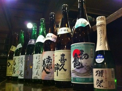 季節に応じて、おすすめの日本酒を取りそろえています