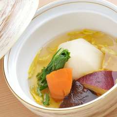 旬の食材を使い、素材を生かした和食に舌鼓。