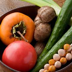 地元（国分寺産）こだわりの新鮮食材を使用!!