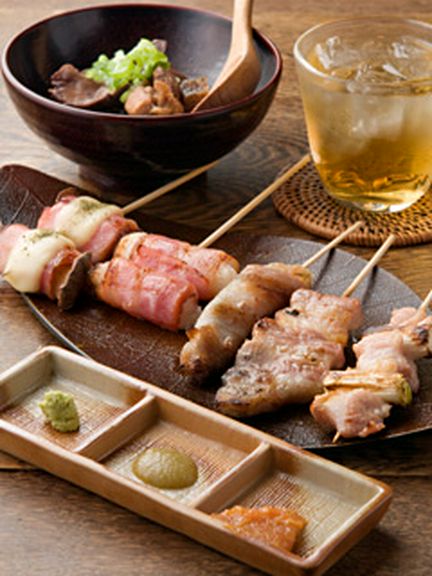 絶品の鳥串・豚串・巻物は格安の110円〜