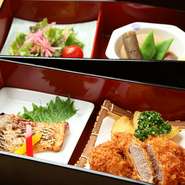 季節の食材を生かした料理や名古屋グルメを存分に愉しめるランチセットや、ディナータイムはワインと一緒に愉しめるアラカルトなど、お一人様のご利用にも好評です。広々としたカウンター席でゆったりとどうぞ。