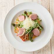 たっぷりニンニク、ピリッと唐辛子がアクセント！
鴨肉がベストマッチ！