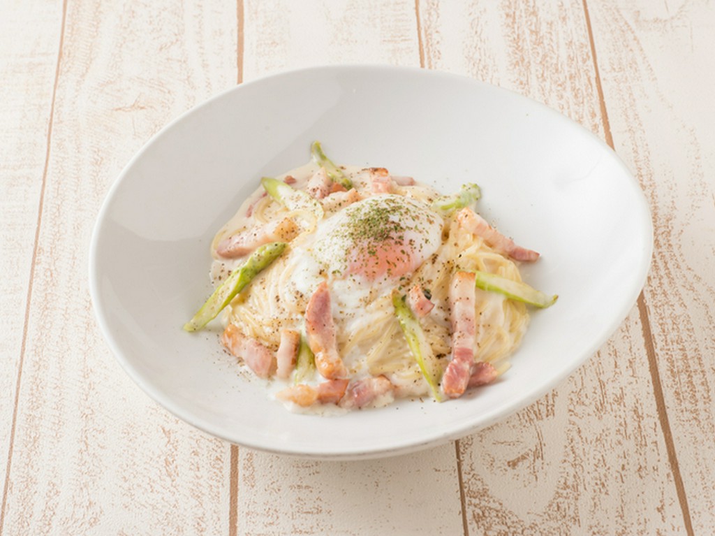 ふわとろ半熟卵のクリーミーカルボナーラ