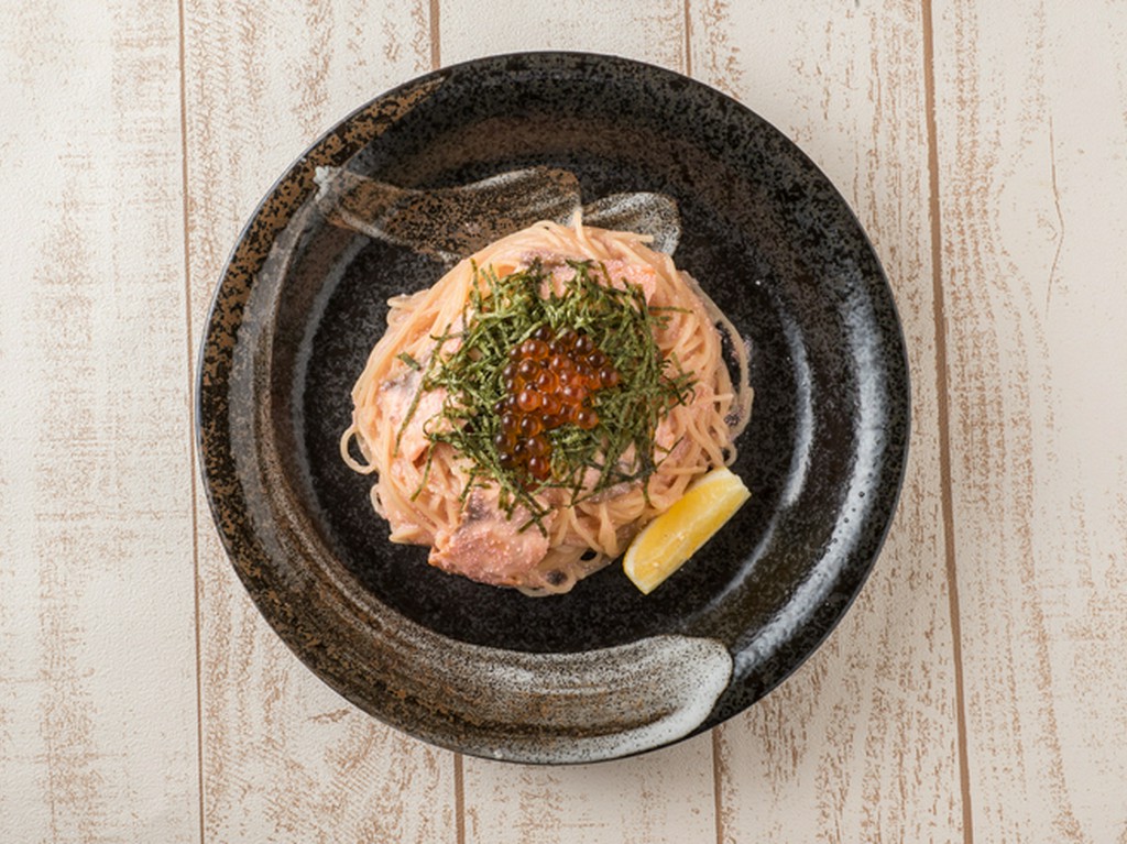サーモンとぷりぷりイクラの（たらこor明太子）スパゲッティ