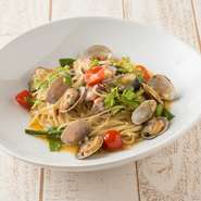 本場イタリアではおなじみのボンゴレビアンゴの
モルトバージョン！