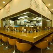 一人でも気軽に立ち寄れるお店です。