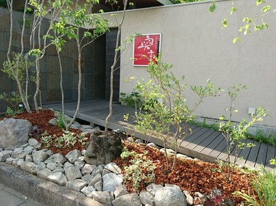 庭園リニューアルしました。ワンランク上の雰囲気をご堪能下さい