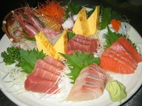 1～2人前：1600円、3～4人前：2400円