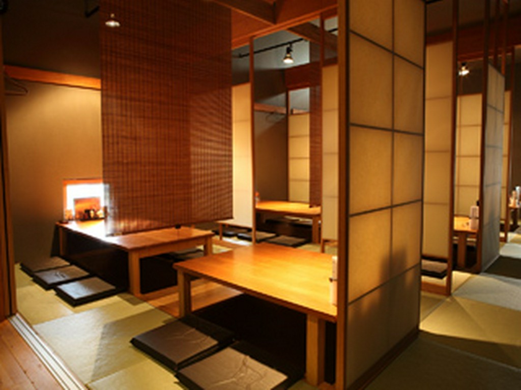 個室風掘りごたつ席