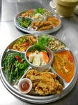 ホームパーティーなどに、3800円～タイ料理の盛り込みオーダー承ります。 お任せ、またはお客様のリクエストに添った内容にてご用意いたします。 ご予約にて。