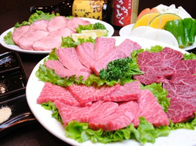 深夜３時迄営業中！豊富な酒類に美味しい焼肉！