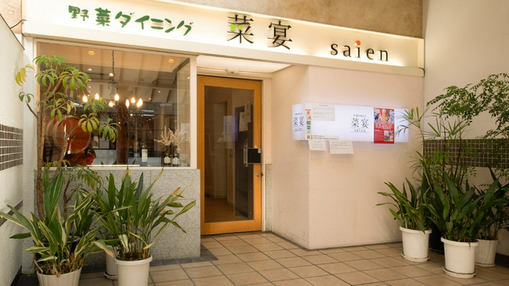 近鉄奈良駅より徒歩1分の好立地にあるオシャレなレストラン