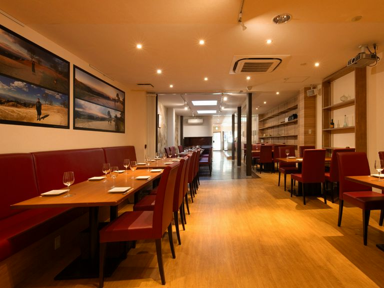 着席50名様から立食80名様までご利用可。