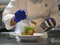 季節ごとに変わるお料理です。

60分1,500円・90分2,000円・120分2,500円の飲み放題もお付け出来ます
