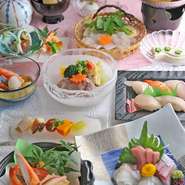 どんな腕を持った職人でも素材が良くなければお客様の心を動かす料理は作れません。当店はまず、素材を厳選する事を第一に徹底しております。それらの素材を腕利きの職人が更なる高みへ誘います。