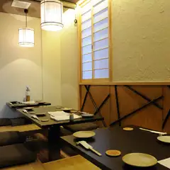 堀炬燵席でゆっくりお過ごしください。
