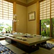 個室をご用意しておりますので、小さなお子様連れでも安心してご来店ください。