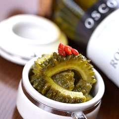 甘酸っぱさが食欲をそそる「ゴーヤーピクルス　400円」