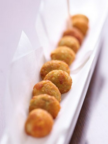 オリーブの肉詰めフライ　580円