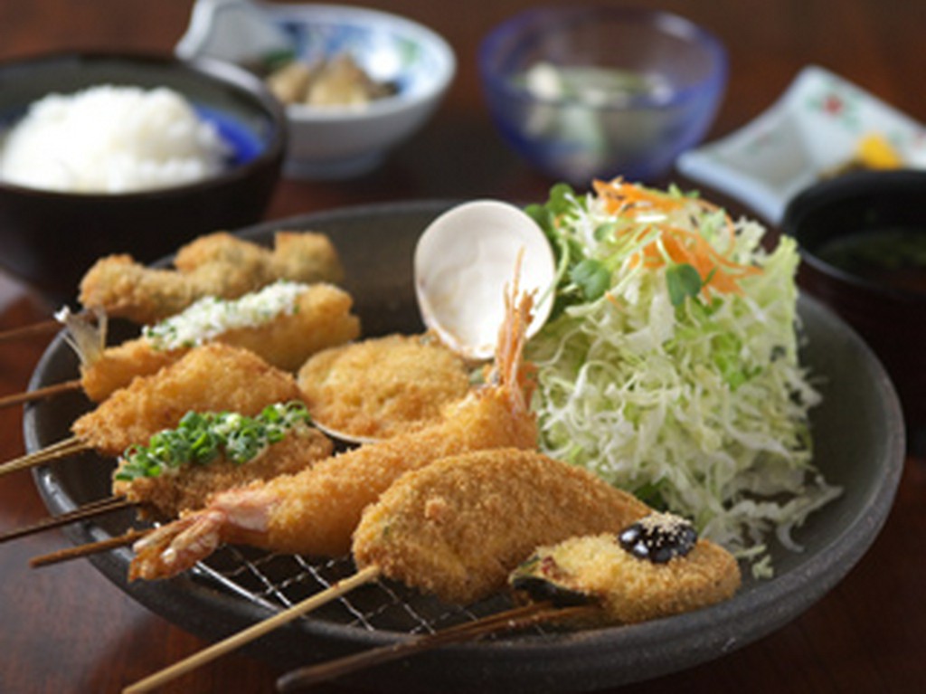 海鮮串定食（串8本）