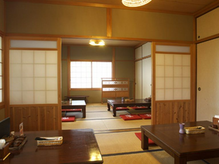 最大20名様までの宴会が可能です。