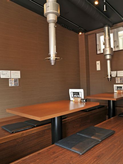 2階には、掘りごたつ式のお座敷もありますよ