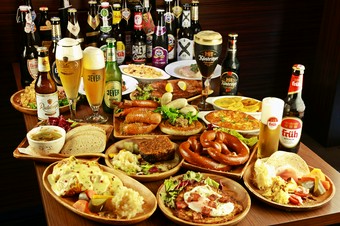 自家製ソーセージや自家製ビアブレット等、料理各種に合う、多種多様なクラフトビールをご提案致します。