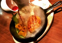 ドイツ・ハンブルク発祥
土佐和牛・四万十産米豚・馬肉のハンバーグ