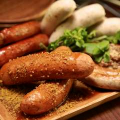 自家製クラフトソーセージ盛り合わせ