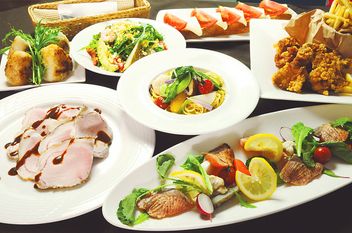 야채 DINNING&CAFE SOLVIVA 우메다