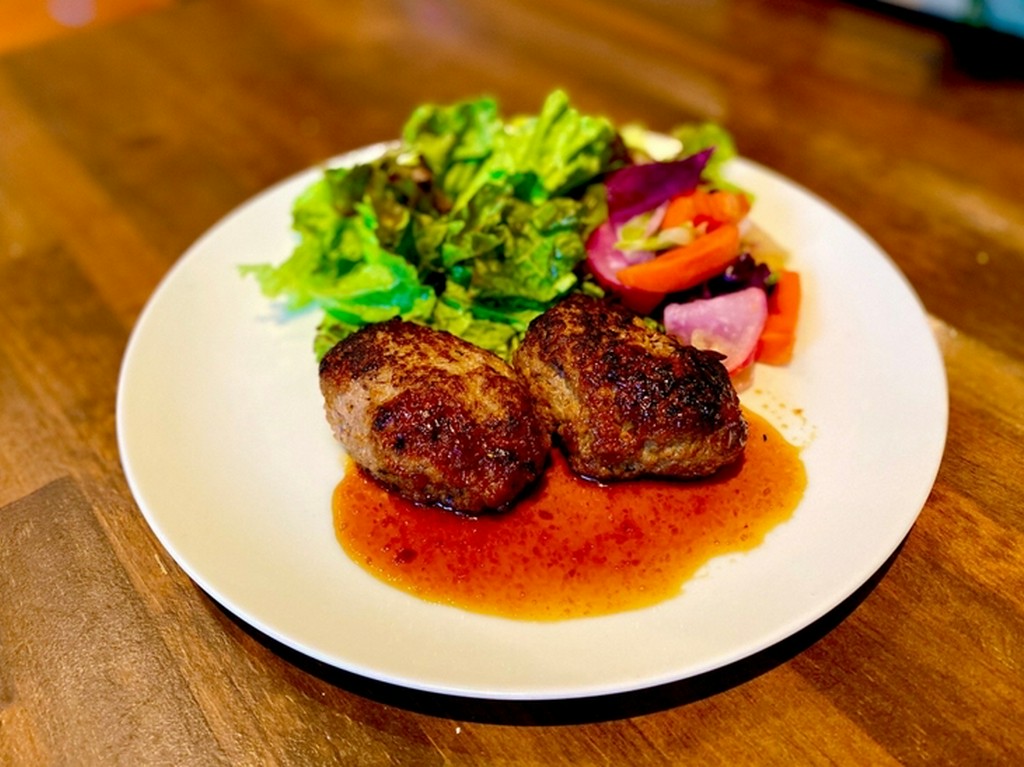 【10食限定】黒牛と茶味豚の自家製ハンバーグ ※予約不可