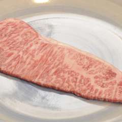 松阪牛ロース　2415円