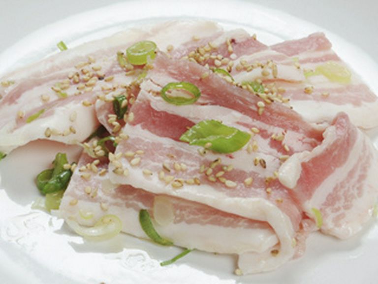 塩豚カルビ 525円