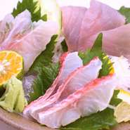 沖縄近海の鮮魚を中心に盛り合わせ！沖縄でしか食べられない味をご堪能下さい！※その日の仕入れ状況により内容が変わります。