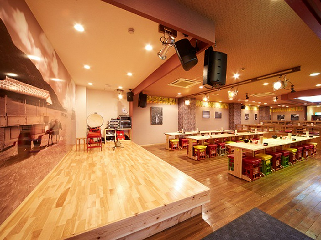 民謡ライブが、お席から間近でお楽しみ頂けます！