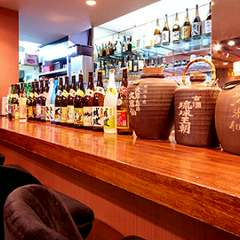 カウンターは5席！　お一人様もお気軽に御利用下さい！