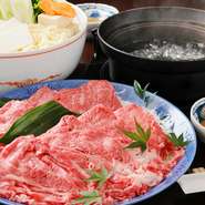 厳選お肉を使った、しゃぶしゃぶ鍋です。
※2名様より承ります。

・お肉追加(200g)：4500円
・お野菜セット追加(1人前)：950円
・うどん追加(1人前)：330円
・生卵追加(1個)：110円