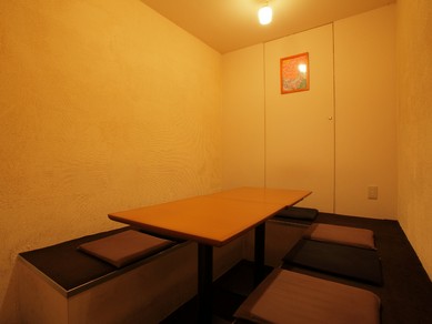 外苑前　接待や宴会に最適な個室もあります。