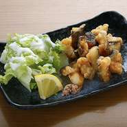 うつぼ料理は土佐など日本でもごく一部の食材です。独特の歯ごたえでゼラチン質を多く含み、旨味成分とコラーゲンをたっぷり含み、美味しく食べられ美肌効果もあります。