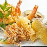 ＜定番＞
・海老天婦羅：720円
・青のり天ぷら：850円
・あん肝：940円
・鶏ささ明太子チーズ：770円
・生うに天：1320円
・ズッキー二とカマンベール：770円