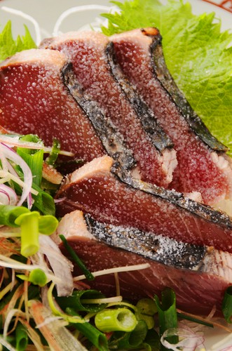 本場藁焼き鰹たたき！