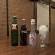 ・アップルジュース
・オレンジジュース
・ゆずジュース
・ネクター白桃
・白ぶどうつぶつぶ
・ジンジャエール
・コカ・コーラ
・カルピス
・ラムネ
・烏龍茶
・緑茶