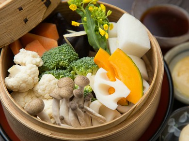 蒸し野菜盛り合わせ二種ダレ